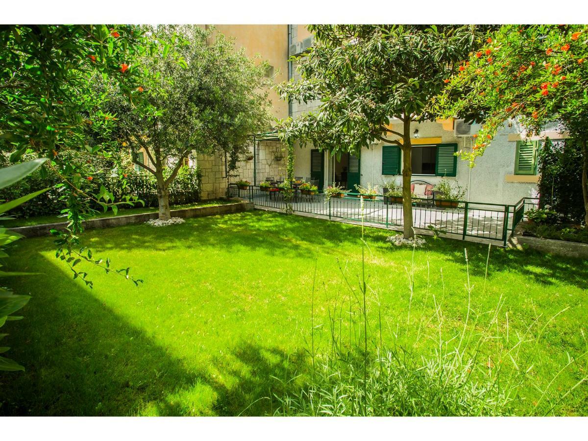 Spaladium - City Center Apartments Сплит Екстериор снимка